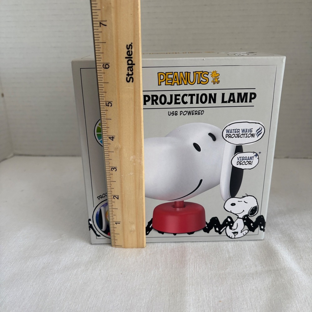 Peanuts Snoopy LED Projection Lamp USB Powered Water Wave Multi-Color Light New - Picture 7 of 8